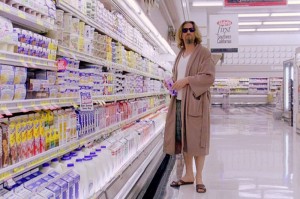 halloween-in-los-angeles-dress-like-the-dude-from-the-big-lebowski-1